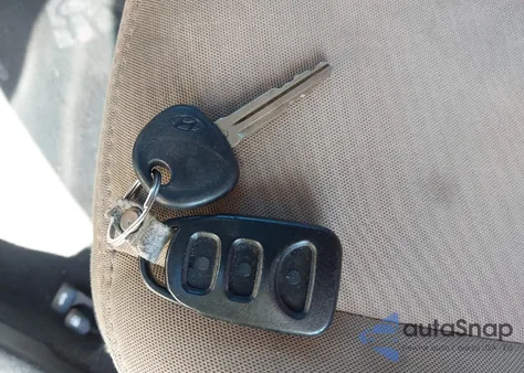 2013 Hyundai Elantra Gls/Limited z USA, uszkodzony, nr VIN 5NPDH4AE7DH202256